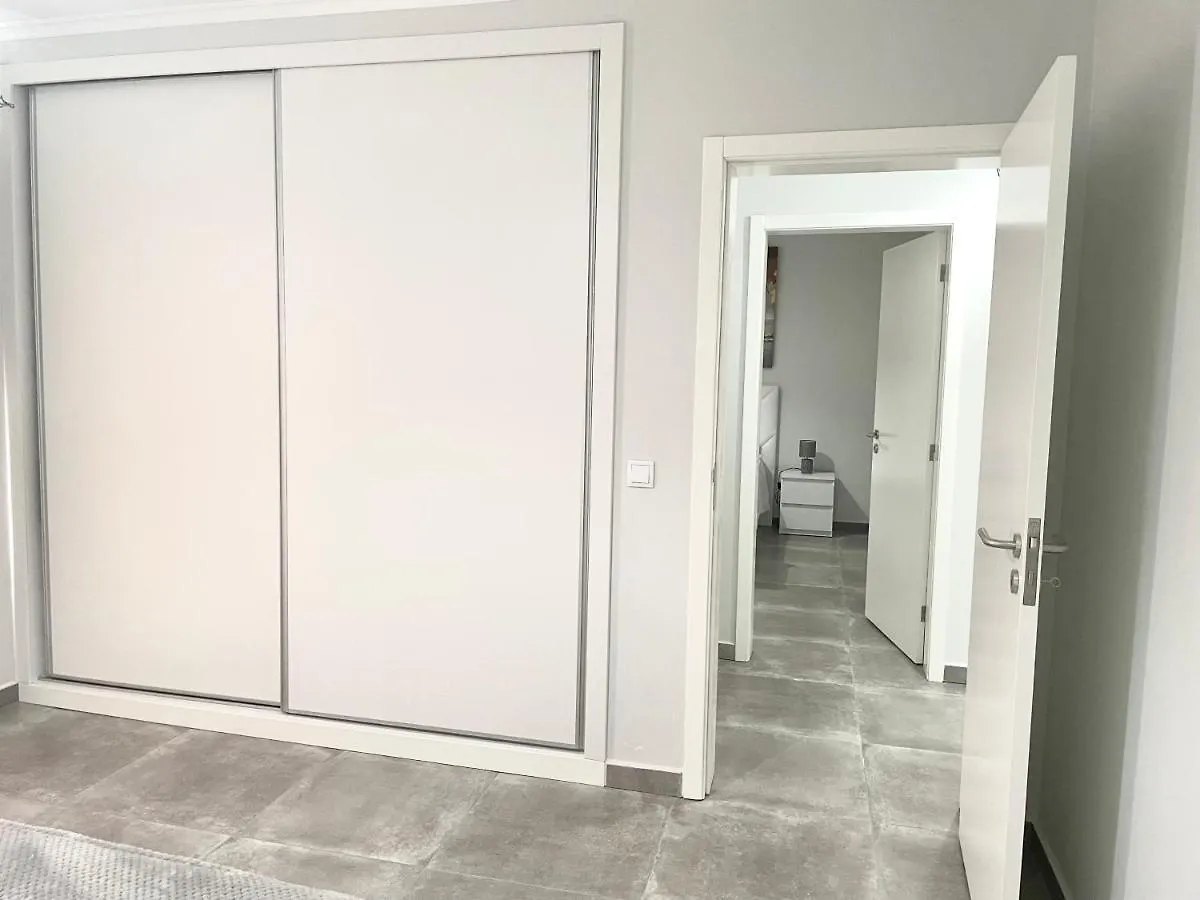 בית נופש ארקו דה קלחטה Casa Yeni Modern Two Bedrooms